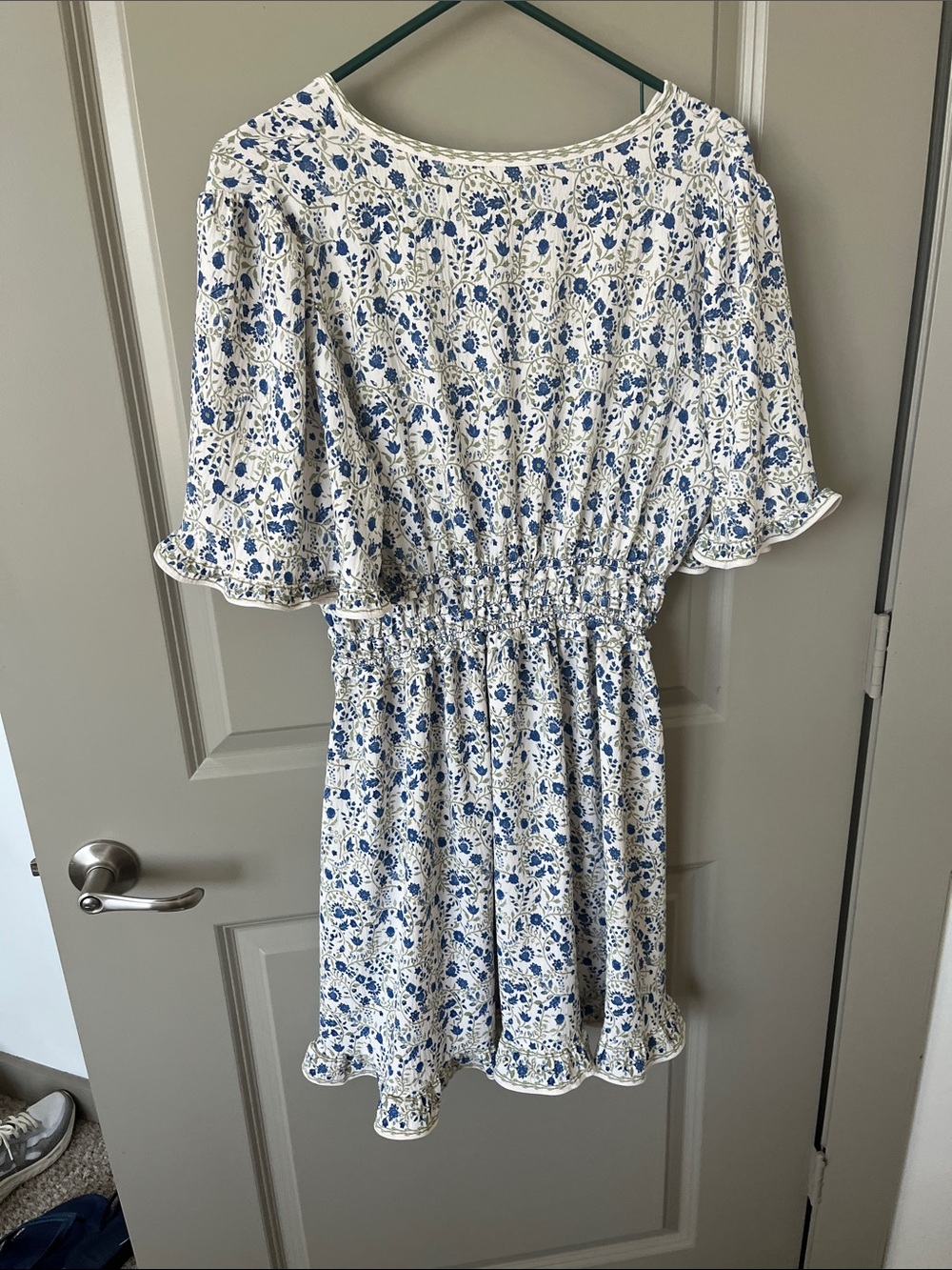 Max Studio White Dress with Blue Floral Print - Picture 3 of 3
